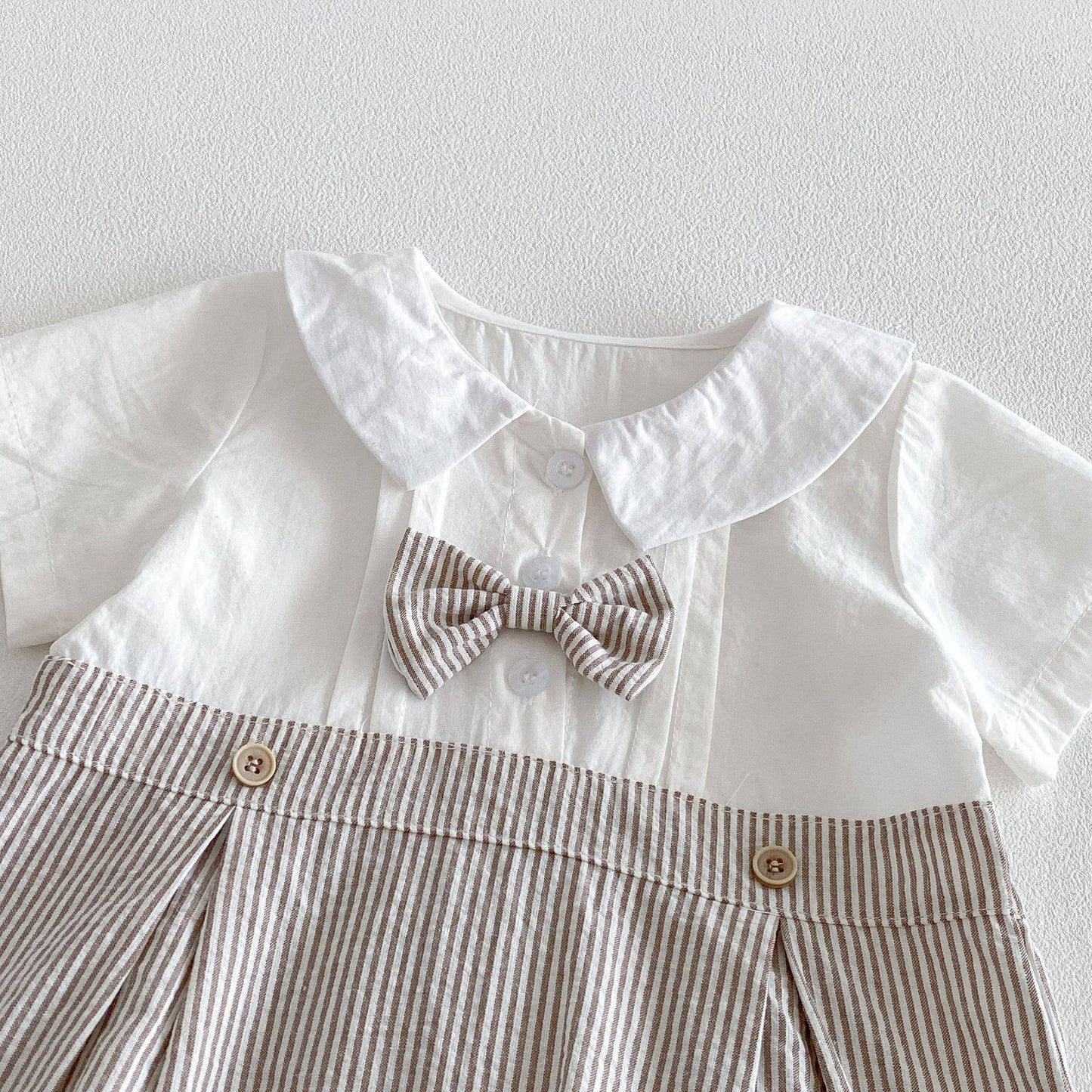 Baby Romper Short Sleeve Peter Pan Collar Bow Tie: White