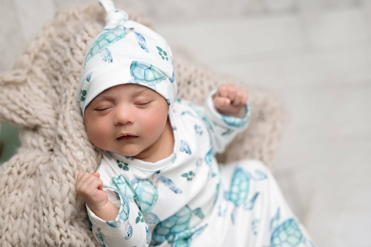 Infant Unisex Sea Turtle Baby Gown and Hat Set