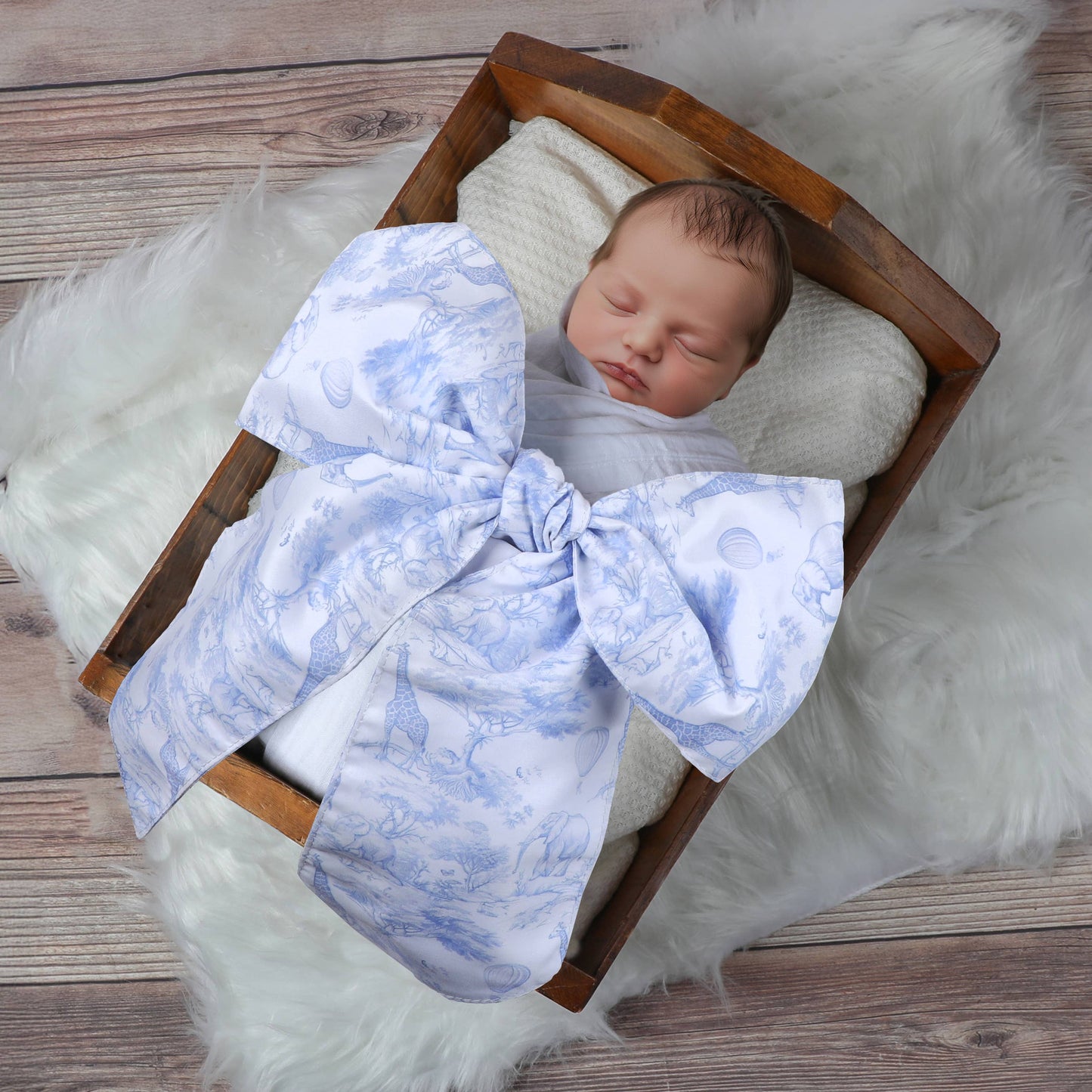 Newborn Swaddle Sash Maternity Sash Toile de Jouy Safari : Blue