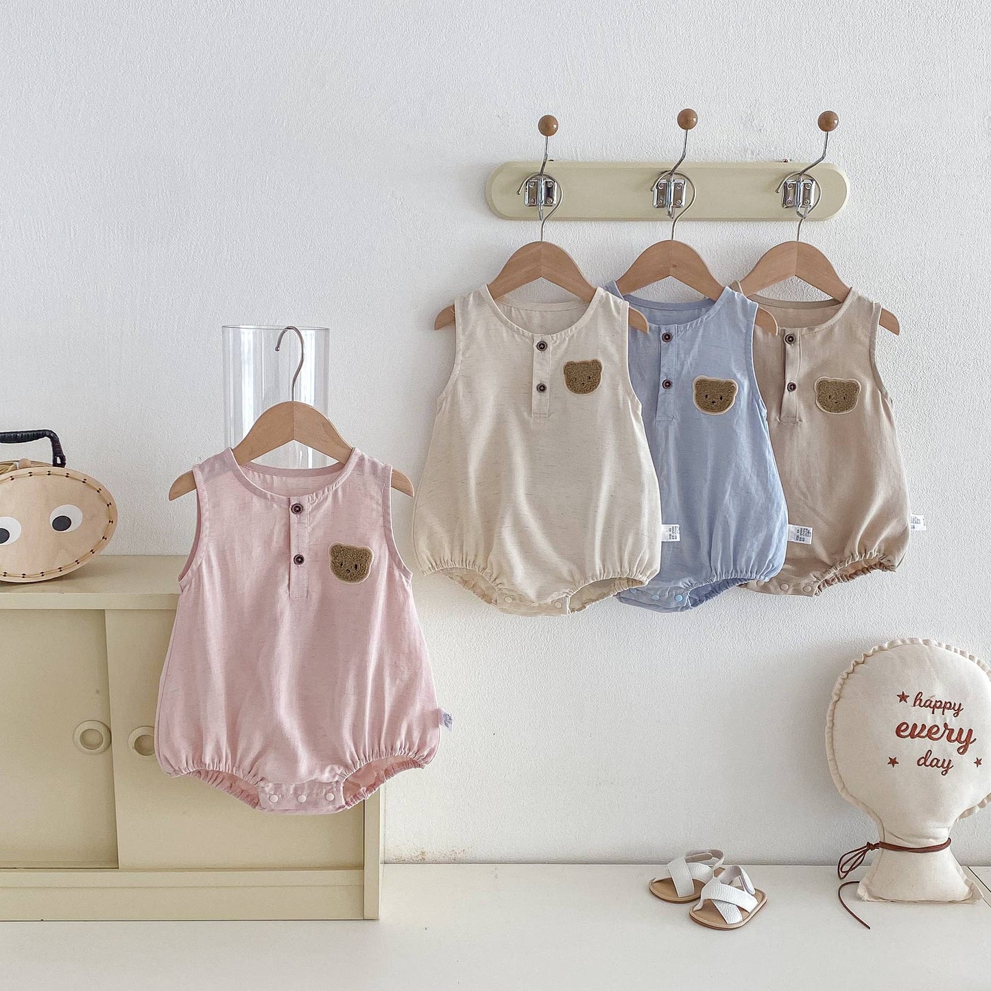 Sleeveless Infant Romper Bear Embroidery Cream
